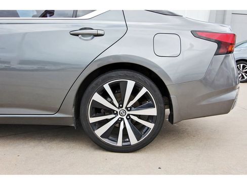 Used 2020 Nissan Altima 2.5 SR image 9