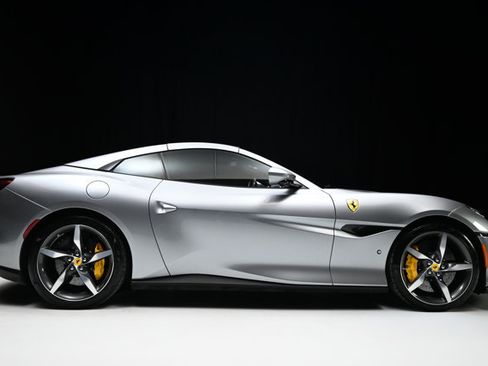 Used 2022 Ferrari Portofino M RWD image 41