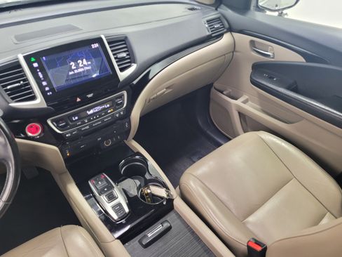 Used 2016 Honda Pilot Touring image 23