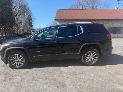 Used 2017 GMC Acadia SLE image 7