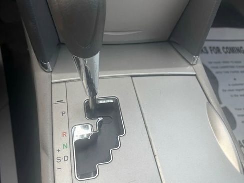 Used 2011 Toyota Camry LE image 20