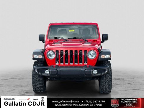 Used 2020 Jeep Gladiator Rubicon w/ Cold Weather Group AWD/4WD image 2