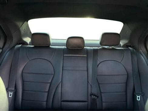 Used 2018 Mercedes-Benz C 300 Sedan image 15
