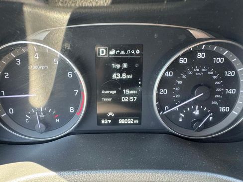 Used 2017 Hyundai Elantra Limited w/ Limited Ultimate Package 05 FWD image 24