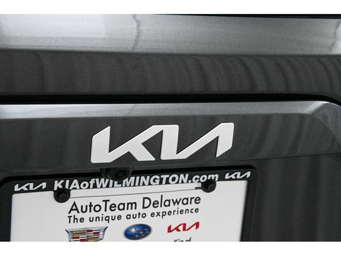 New 2026 Kia Niro FWD image 38