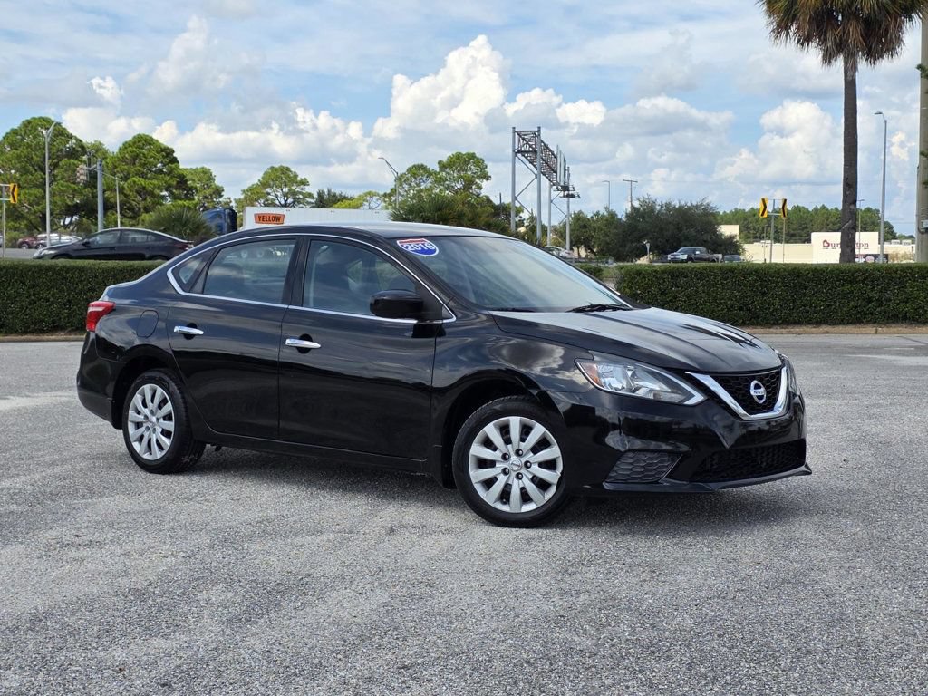Used 2016 Nissan Sentra SV FWD image 2