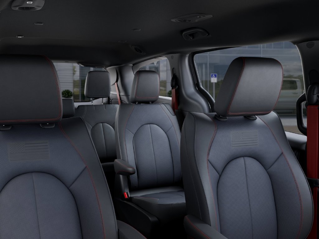 New 2027 Chrysler Pacifica Select FWD image 26