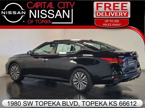 Certified 2025 Nissan Altima 2.5 SV image 27