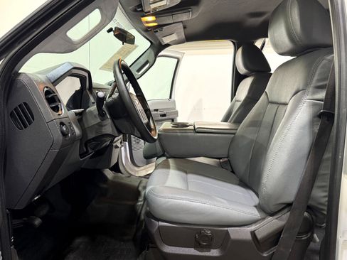 Used 2011 Ford F550 4x4 Crew Cab Super Duty w/ Payload Upgrade Pkg image 13