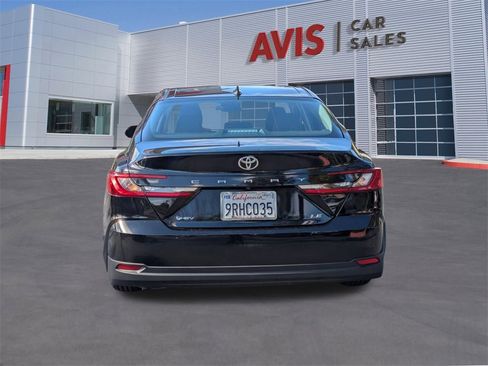 Used 2025 Toyota Camry LE image 7