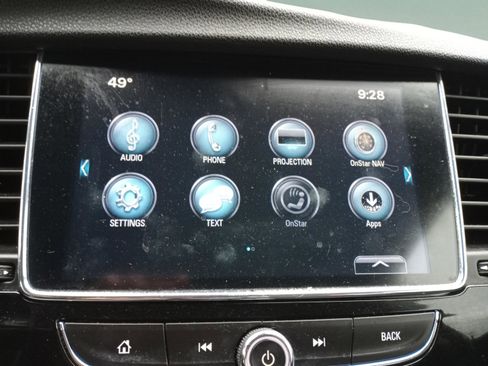 Used 2019 Buick Encore Preferred w/ Safety Package image 18