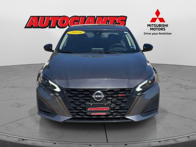 Used 2024 Nissan Altima 2.5 SR FWD image 6