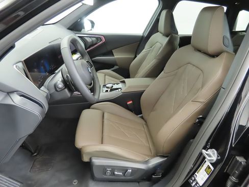 Certified 2025 BMW X3 xDrive30i w/ Convenience Package image 20