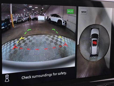 Used 2023 Nissan Pathfinder Platinum image 32