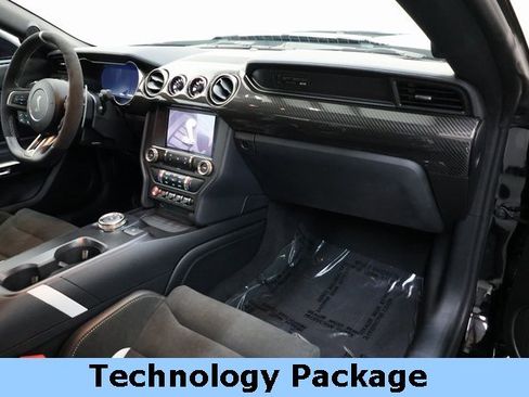 Used 2022 Ford Mustang Shelby GT500 w/ Carbon Fiber Track Pack image 15