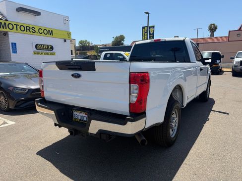 Used 2020 Ford F250 XL w/ Power Equipment Group RWD image 3