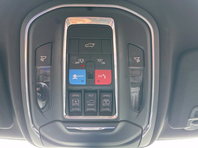 Used 2023 Jeep Grand Cherokee Trailhawk w/ Advanced Protech Group II AWD/4WD image 26
