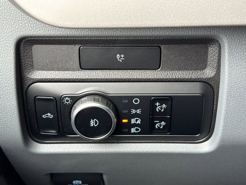 New 2024 Ford F450 XL w/ XL Chrome Package image 25