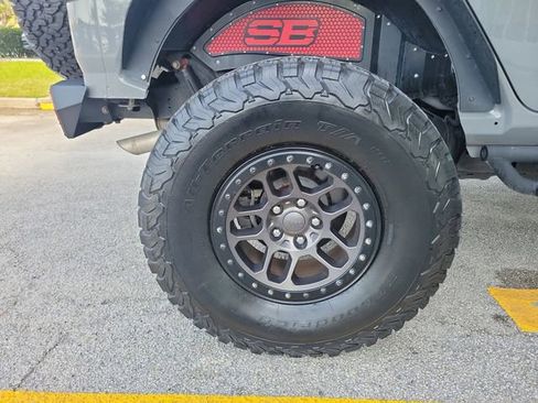 Used 2021 Jeep Wrangler Unlimited Rubicon w/ Xtreme Recon 35" Tire Package image 5