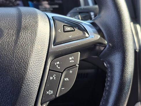 Used 2024 Ford Edge SEL image 25