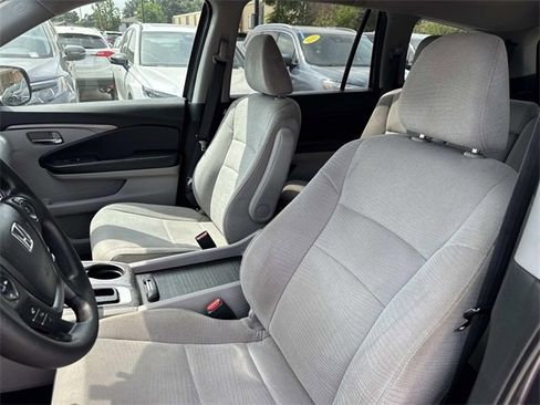 Used 2018 Honda Pilot LX image 16