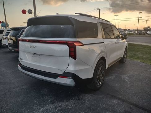 Certified 2025 Kia Carnival EX FWD image 19