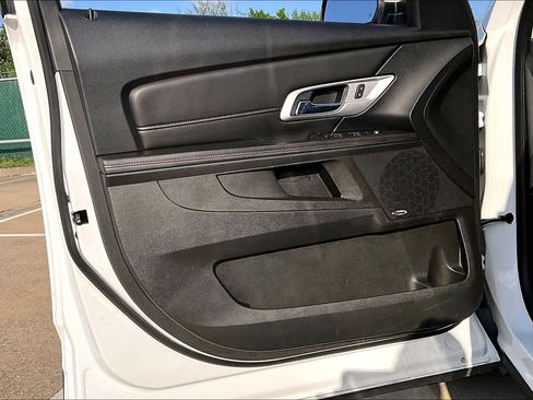 Used 2015 GMC Terrain SLT image 20