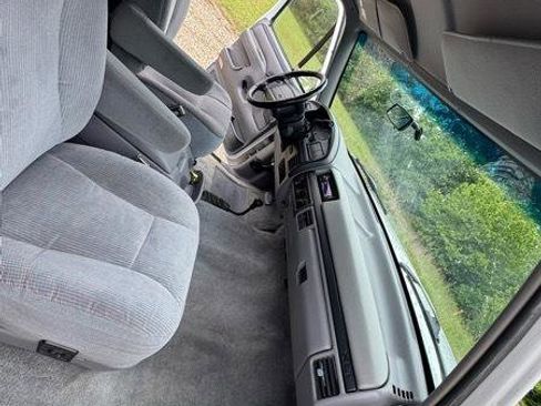 Used 1996 Ford Bronco XLT AWD/4WD image 7