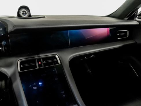 Used 2020 Porsche Taycan Turbo S w/ Premium Package image 29