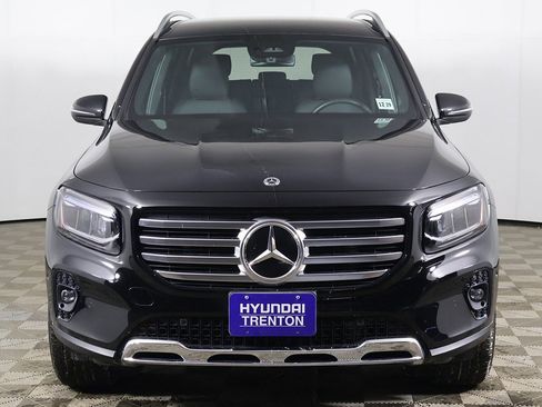 Used 2025 Mercedes-Benz GLB 250 4MATIC image 10