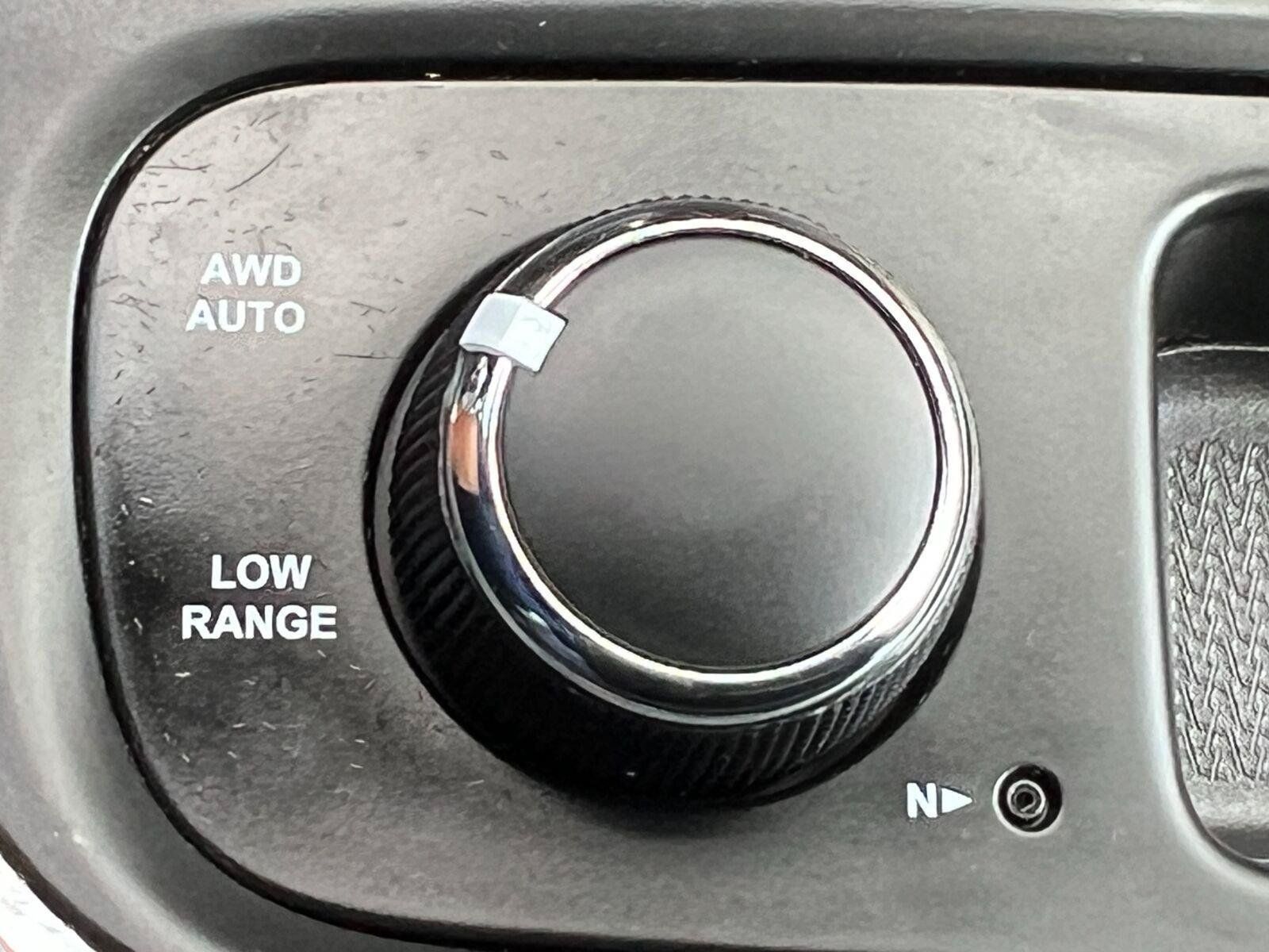 Used 2020 Dodge Durango R/T w/ Blacktop Package AWD/4WD image 34