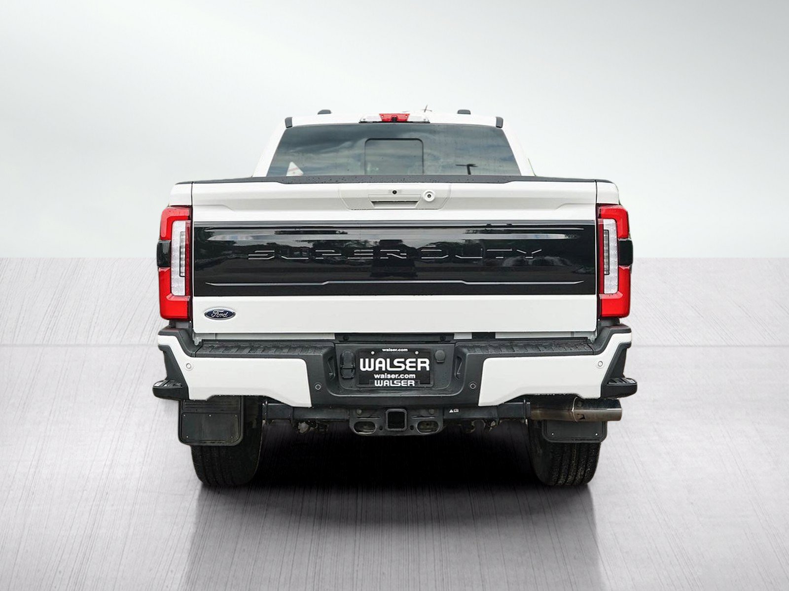 Used 2025 Ford F350 Platinum AWD/4WD image 4