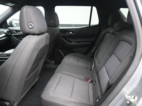 Used 2025 Chevrolet Equinox LT AWD/4WD image 10