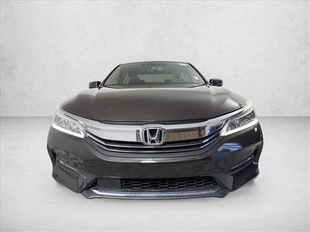 Used 2016 Honda Accord Touring image 10