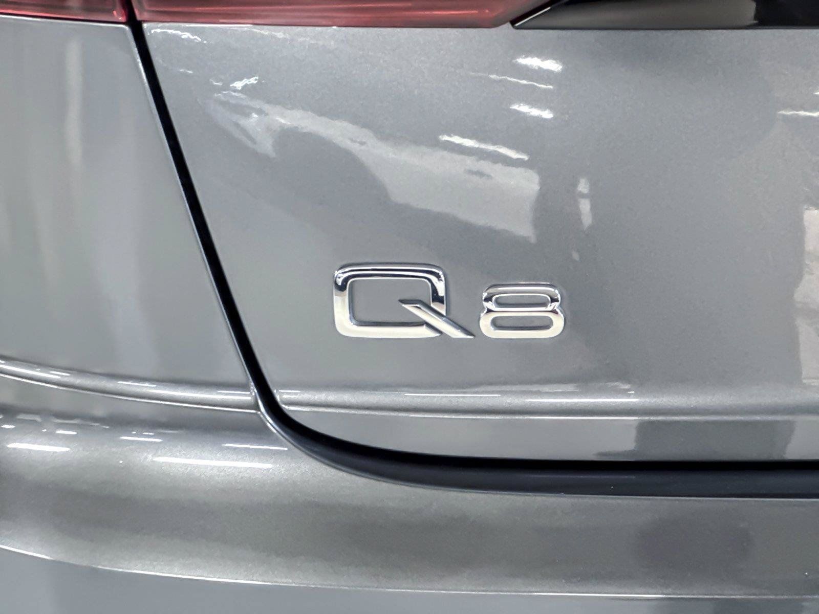 Used 2020 Audi Q8 Premium Plus w/ Premium Plus Package AWD/4WD image 26