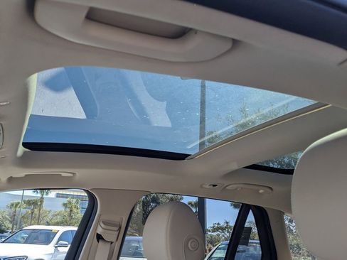 Certified 2022 Mercedes-Benz GLC 300 image 7