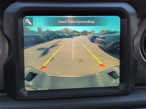 Certified 2021 Jeep Gladiator Sport image 22