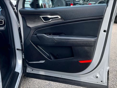 Used 2023 Kia Sportage X-Line w/ X-Line Premium Package image 12