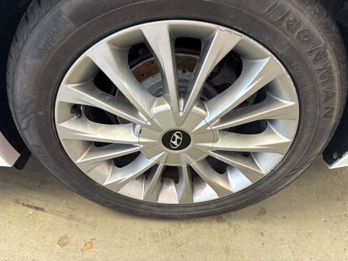 Used 2015 Hyundai Sonata Limited FWD image 32