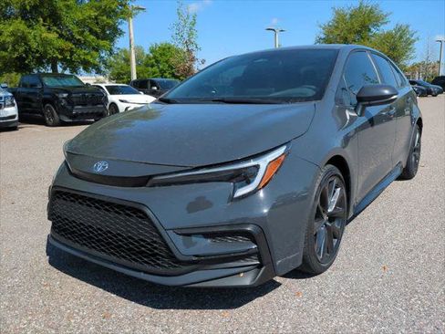 Certified 2023 Toyota Corolla SE image 2