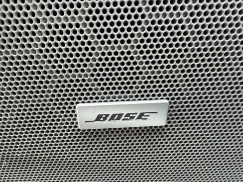 Used 2019 Chevrolet Bolt Premier w/ Infotainment Package image 11