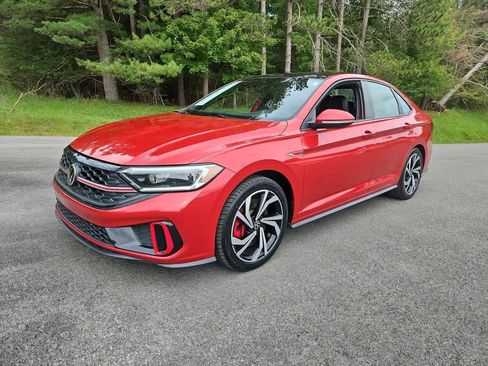 Used 2022 Volkswagen Jetta GLI Autobahn FWD image 1