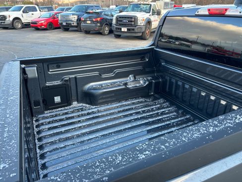 New 2025 Ford Maverick XL w/ Equipment Group 101A image 15