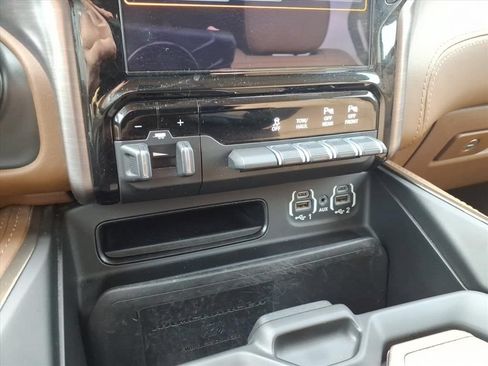 Used 2020 RAM 1500 Limited AWD/4WD image 25
