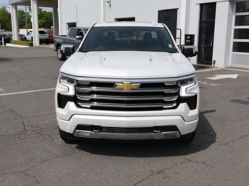Used 2024 Chevrolet Silverado 1500 High Country w/ High Country Premium Package image 15