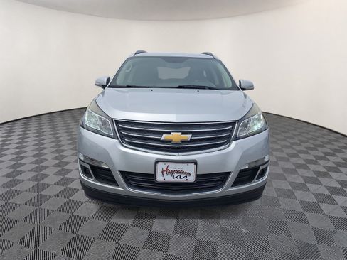 Used 2017 Chevrolet Traverse LT AWD/4WD image 2