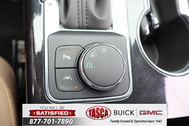 Used 2024 Chevrolet Blazer Premier w/ Enhanced Convenience Package FWD image 29