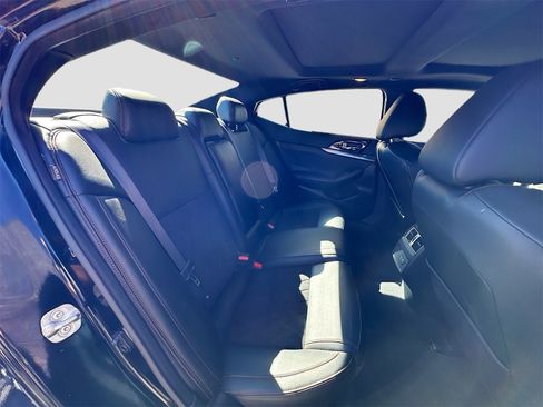 Used 2023 Nissan Maxima SR w/ Sport Mat Group image 28
