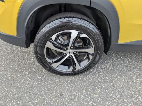 Used 2024 Chevrolet Trax RS w/ Sunroof Package image 27