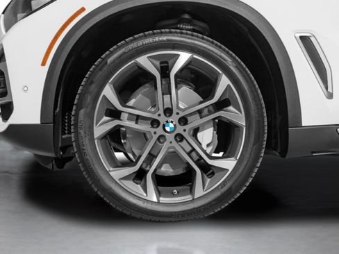 Used 2023 BMW X5 sDrive40i w/ M Sport Package RWD image 52